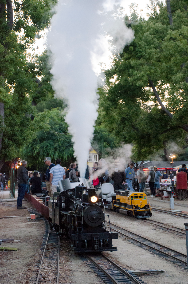 Illustration for article titled BLACKTOP RANGER FEATURE: FULL STEAM AHEAD. A WEEKEND AT THE LOS ANGELES LIVE STEAMERS RAILROAD MUSEUM